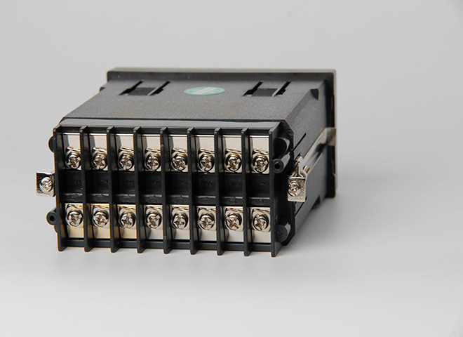 XMTF-808系列智能温度控制仪