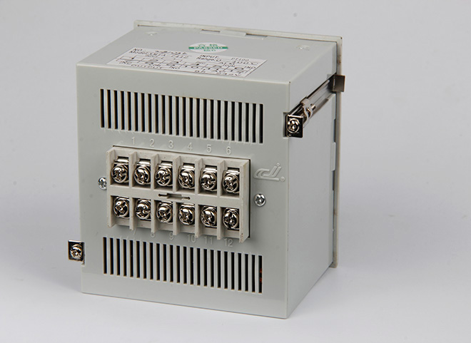 XMTA-7000智能温度调节仪
