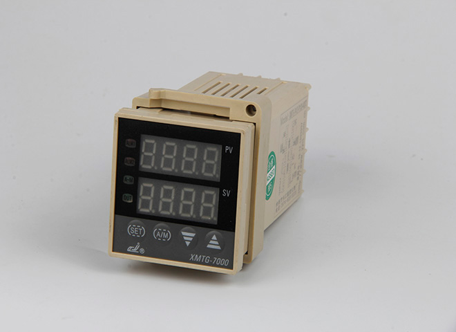 XMTG-7000智能温度调节仪